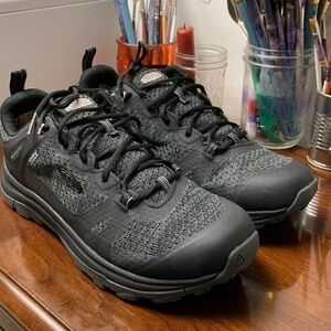 {NWOT} KEEN Women’s Terradora II
